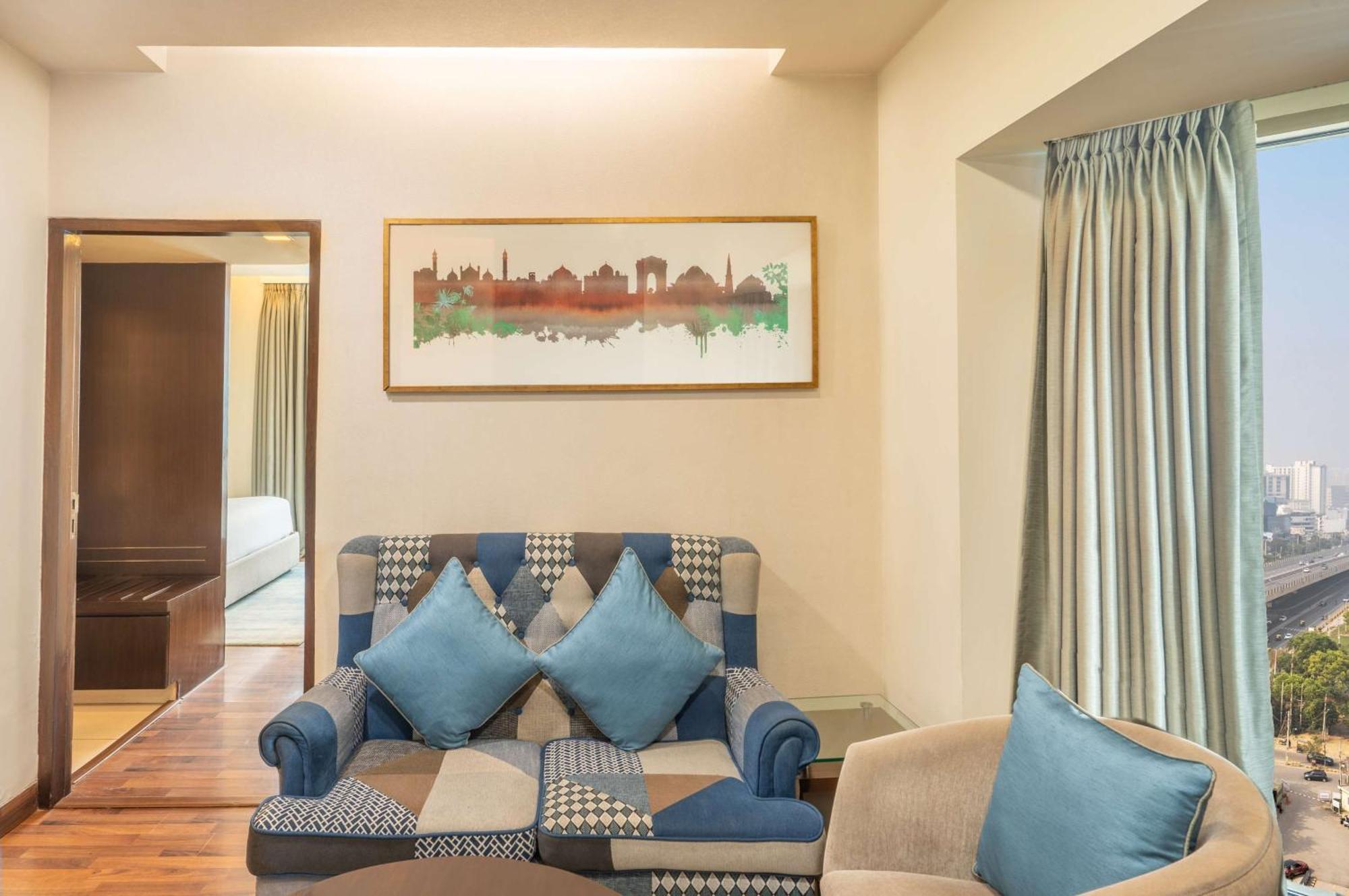 Radisson Gurugram Sohna Road City Center Gurgaon Exterior foto